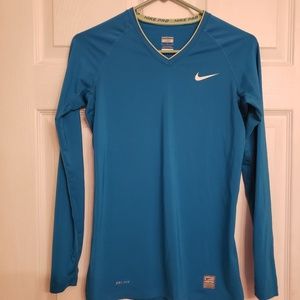 V-Neck long sleeve nike pro